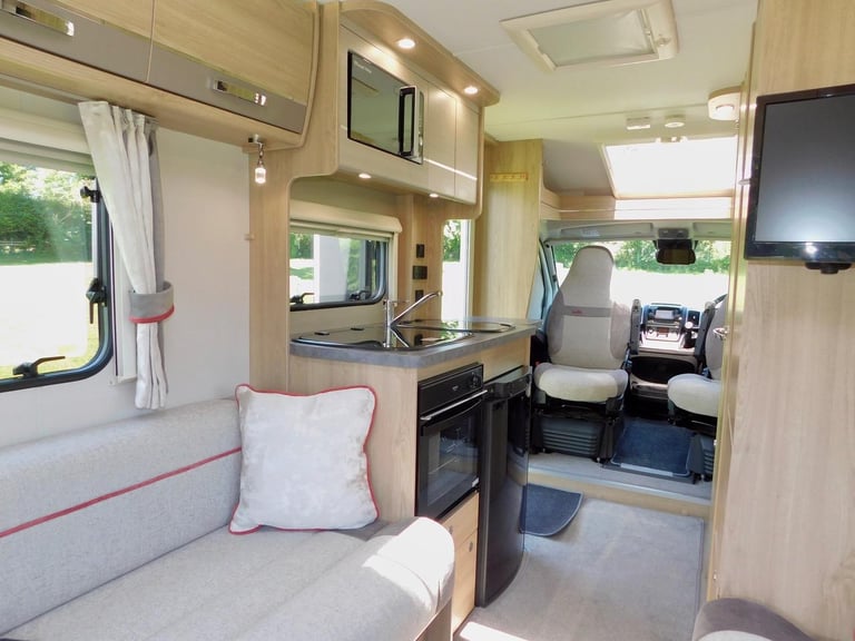 Elddis Majestic 120 Peugeot 2.2 Hdi Euro 6. LUXURY 2 Berth RL Motorhome for Sale