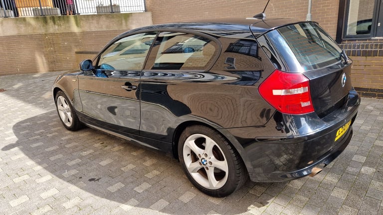 BMW, 1 SERIES, Hatchback, 2009, Manual, 1599 (cc), 3 doors