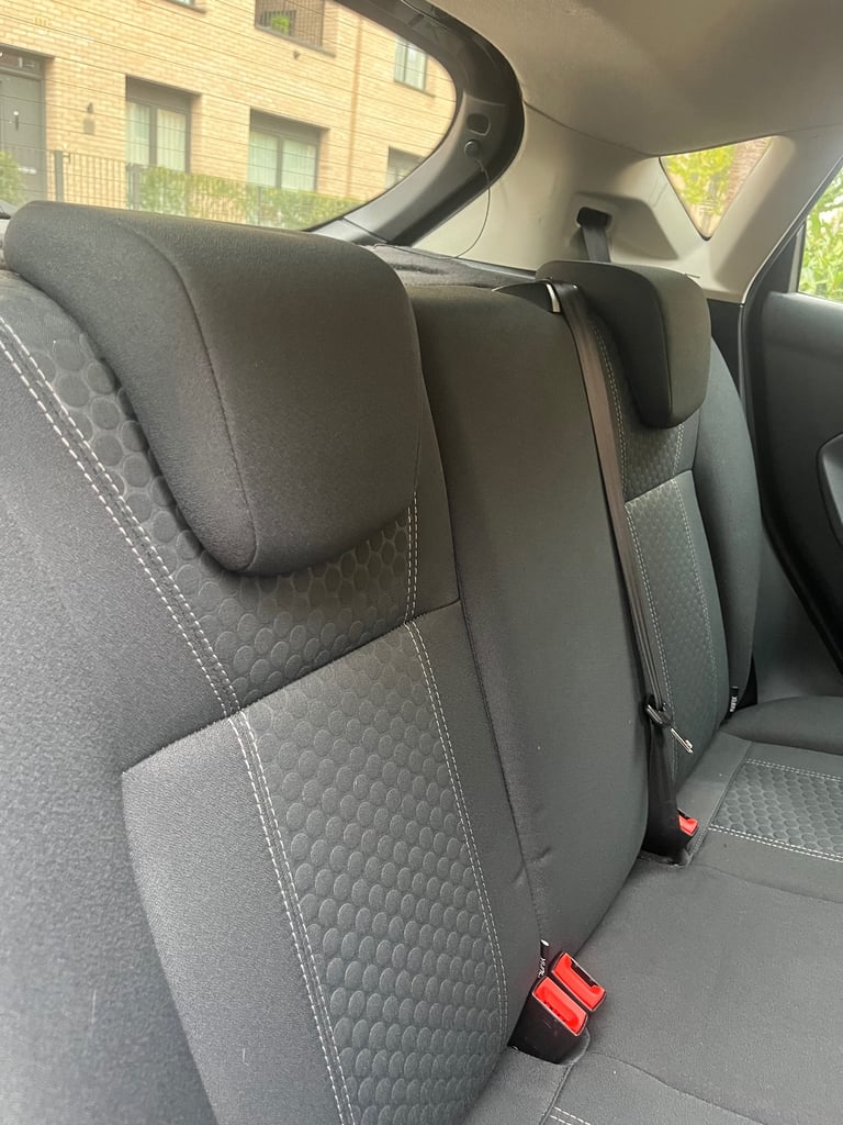 Ford, FIESTA, Hatchback, 2011, Other, 1388 (cc), 5 doors