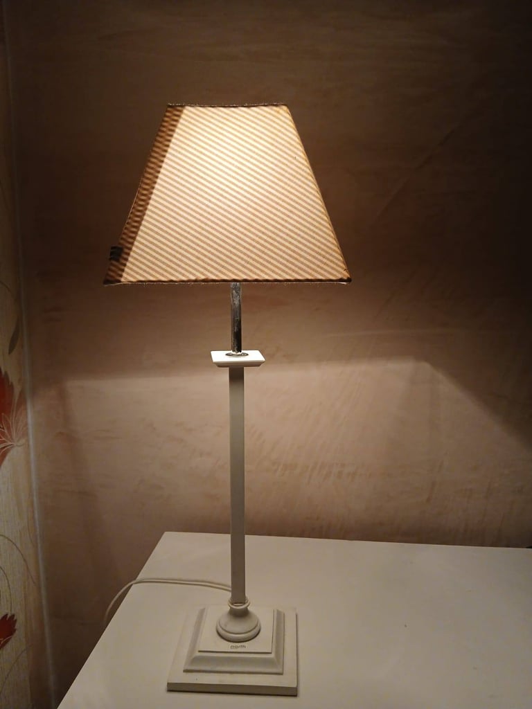image for Table Lamp [£10] (COLLECTION ONLY)