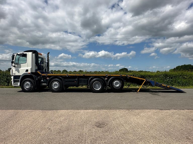 DAF TRUCKS CF85 360 8 X 2 Beavertail