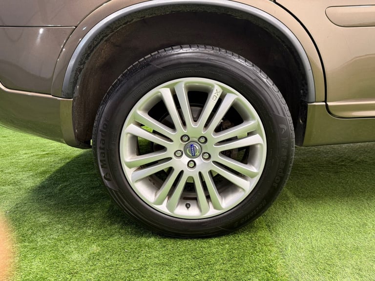 2014 Volvo XC90 2.4 D5 [200] Executive 5dr Geartronic ESTATE Diesel Automatic