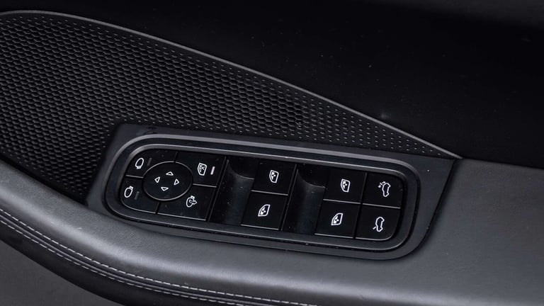 2025 Porsche Macan 265kW 100kWh 5dr Auto ESTATE ELECTRIC Automatic