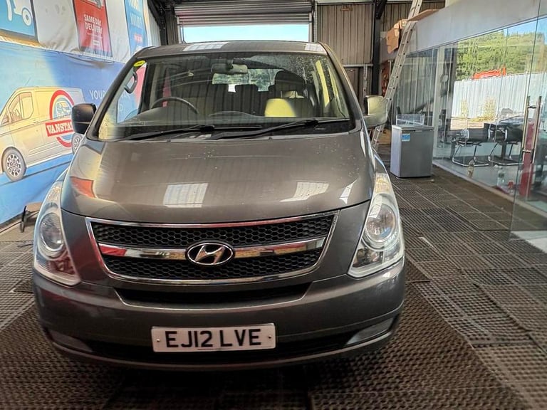 2012 Hyundai i800 2.5 CRDi Style 5dr Auto MPV DIESEL Automatic