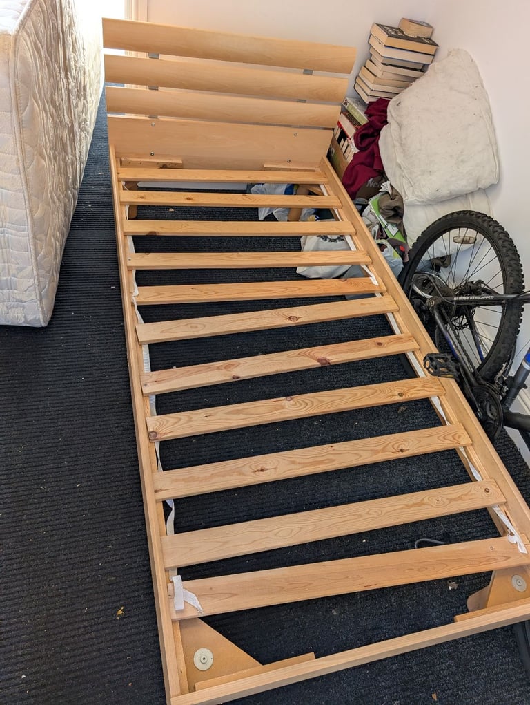 Free single bed and mattress