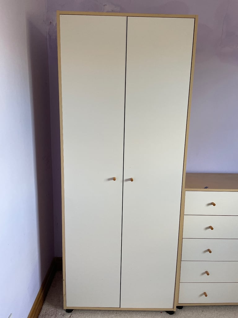 image for Reduced to £65, 3 piece bedroom furniture 