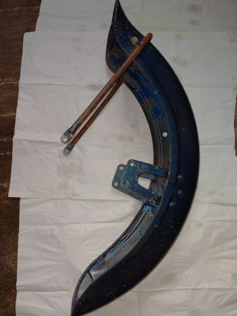 Honda CD175 Front Mudguard