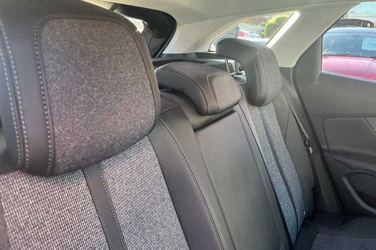 2019 Peugeot 3008 1.2 PureTech GPF Allure SUV 5dr Petrol EAT Euro 6 (s/s) (130 ps) SUV Petrol Aut...