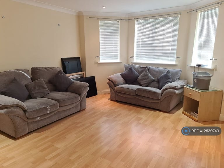 2 bedroom flat in Brampton Drive, Bamber Bridge, Preston, PR5 (2 bed) (#2630749)