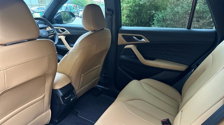 2024 MG MG HS 1.5 T-GDI PHEV Trophy 5dr Auto Hatchback Petrol Parallel PHEV Automatic