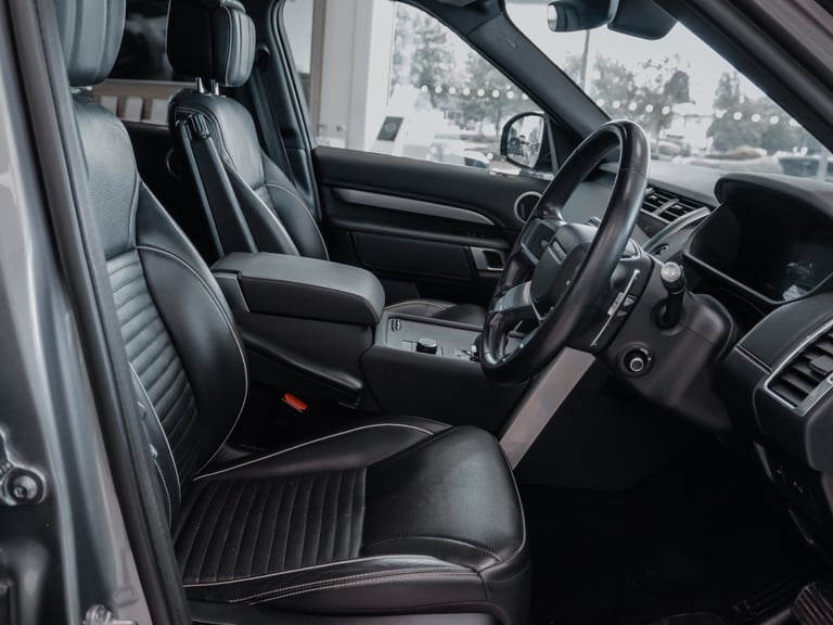 2021 Land Rover Discovery 3.0 D300 R-Dynamic HSE 5dr Auto Station Wagon Diesel Automatic