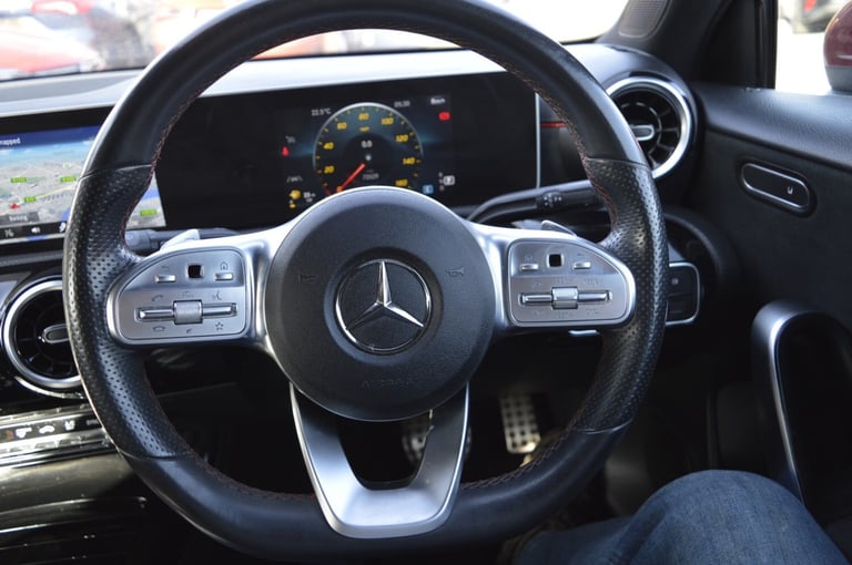 ONE OWNER,SAT NAV,AUTO,PETROL,FULL SERVICE HISTORY