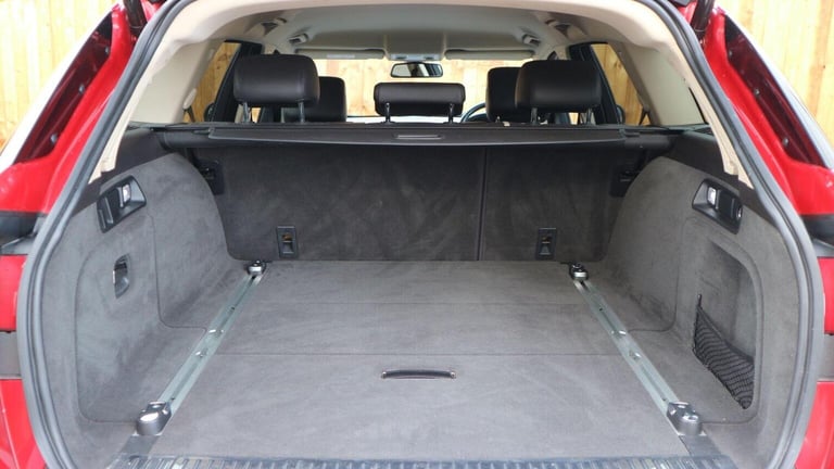 JAGUAR XF 2.2d Portfolio Sportbrake Auto Euro 5 (s/s) 5dr 2015