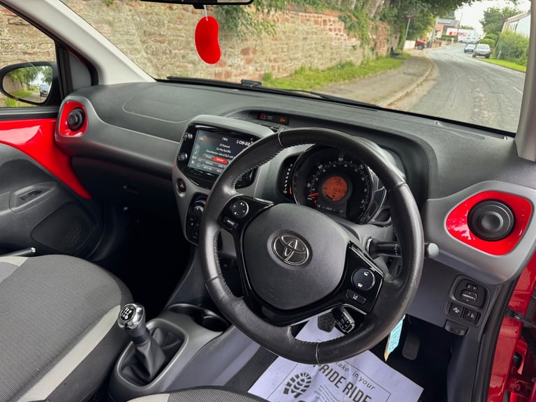 2020 70 Toyota Aygo 1.0 VVT-i X-Play TSS 5dr with only 36k miles
