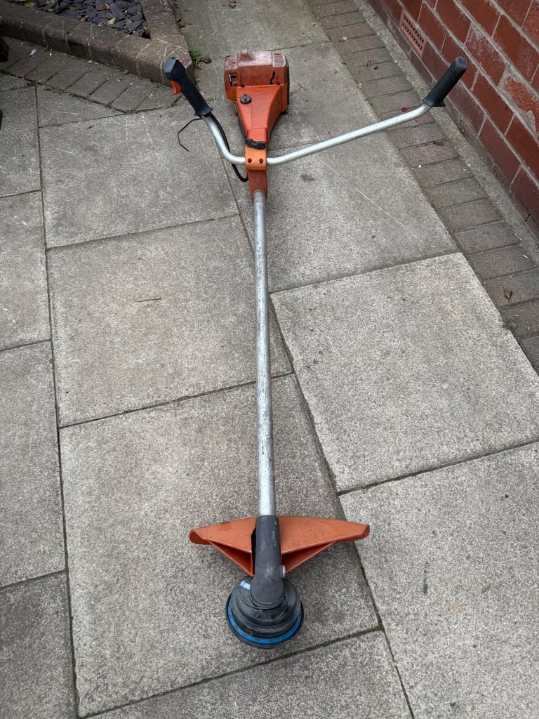 image for Husqvarna Strimmer