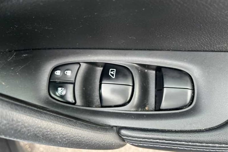 2018 Nissan X-Trail 1.6 DiG-T N-Connecta 5dr [7 Seat] ESTATE PETROL Manual