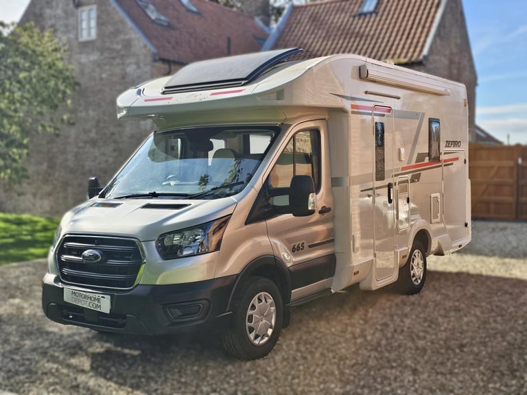 image for Rollerteam Zefiro 665,3500kg,solar,bike rack,hab aircon 4belt,4berth