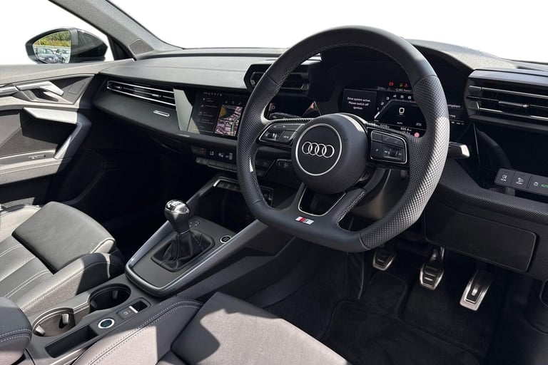2025 Audi A3 Black Edition 35 TFSI  150 PS 6-speed Saloon PETROL Manual