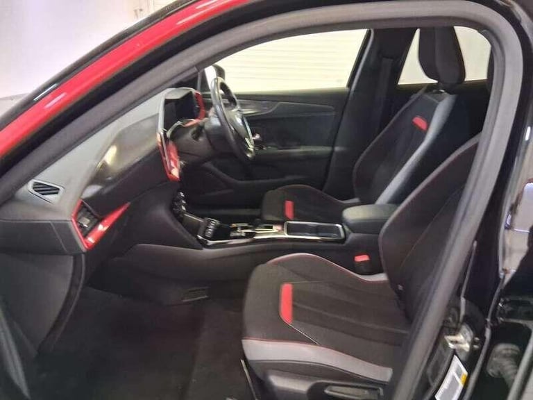 2022 Vauxhall Mokka X 50kWh SRi Premium SUV 5dr Electric Auto (136 ps) HATCHBACK Electric Automatic