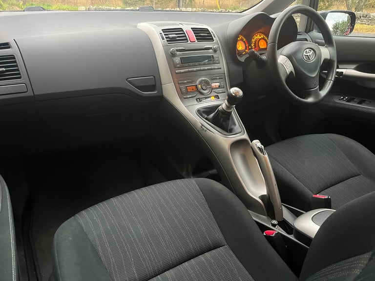 *Offers* 2009 59 Toyota Auris Hatchback 1.33 1329cc, 1.3 TR petrol, 47k, start/stop, manual 5 door