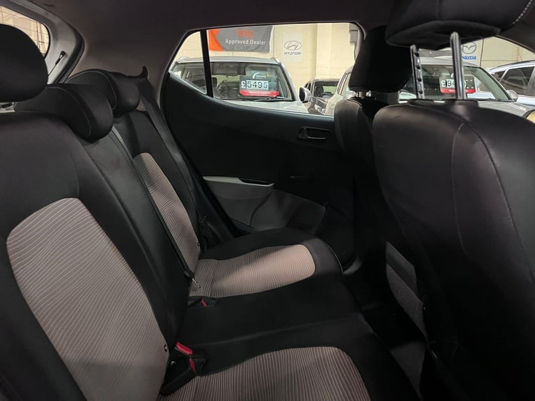  Hyundai i10 1.0 S Euro 5 5dr Petrol Manual