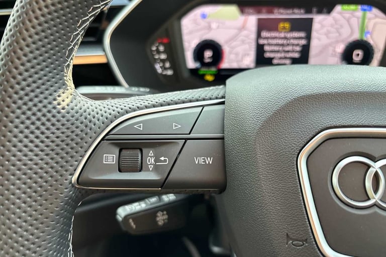 2025 Audi Q3 40 TFSI Quattro S Line 5dr S Tronic [Leather] SUV Petrol Automatic