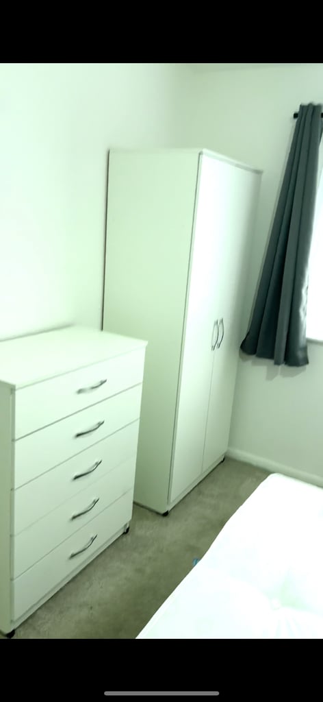 3 Bedroom House to Rent £2700 Parking/Garage/Garden