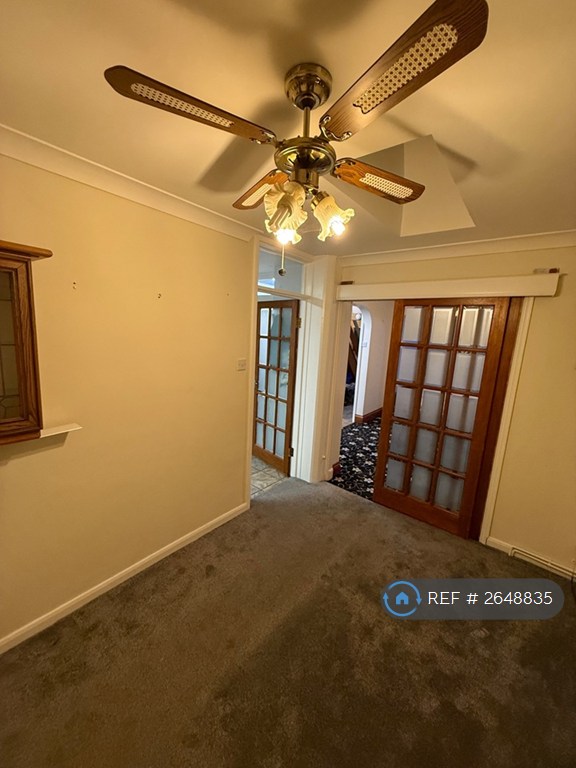 4 bedroom house in Grangemouth Road, Coventry, CV6 (4 bed) (#2648835)