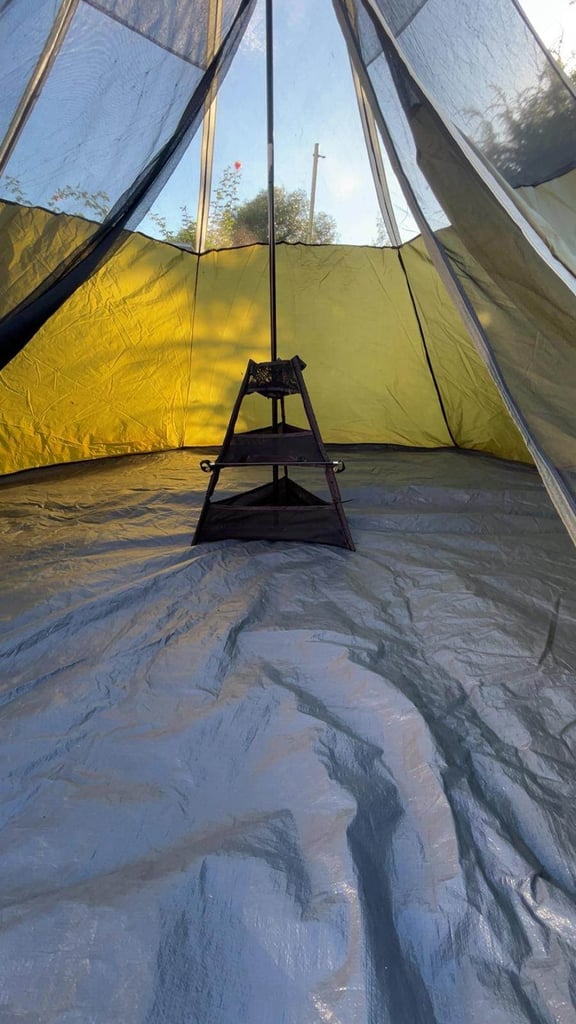 Camping tent
