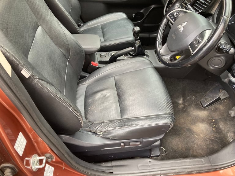 MITSUBISHI, OUTLANDER,4x4 Estate, 2013, Manual, 2268 (cc), 5 doors