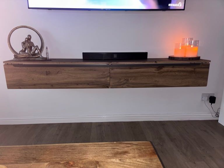 image for Floating wall unit 