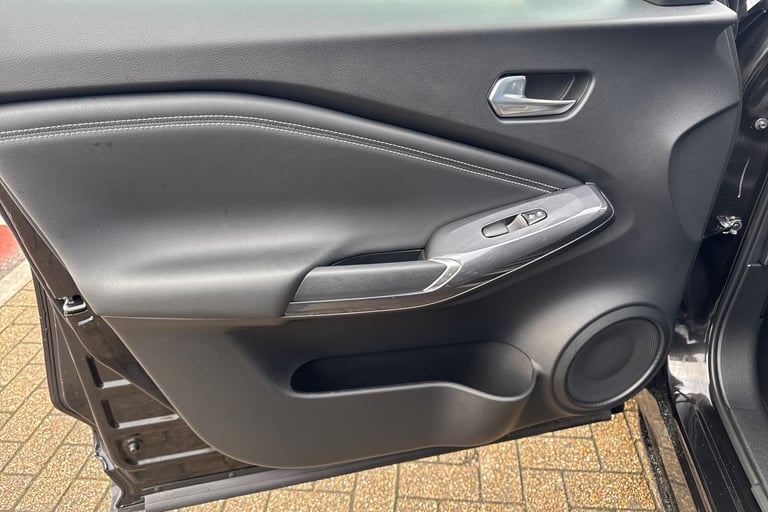 2022 Nissan Juke 1.6 Hybrid N-Connecta 5dr Auto Hatchback Hybrid Automatic