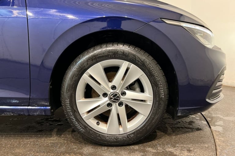 2021 21 VOLKSWAGEN GOLF 1.5 TSI LIFE HATCHBACK 5DR PETROL MANUAL EURO 6 (S/S) (1