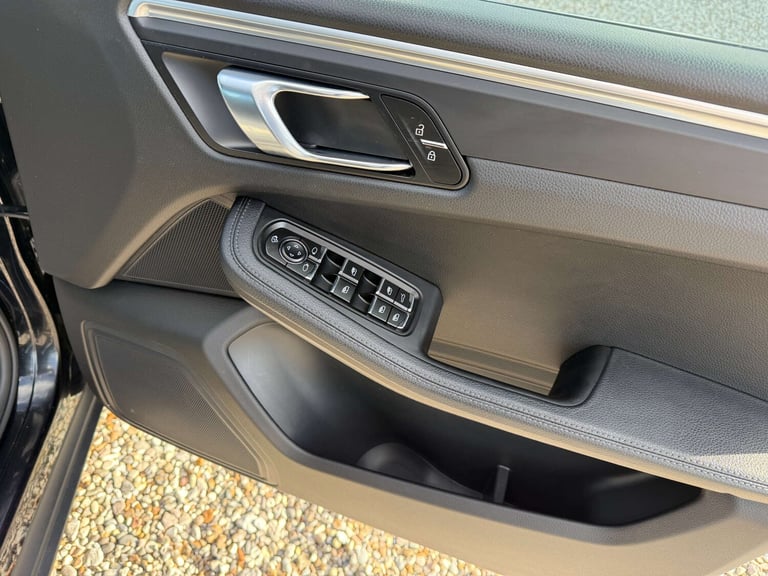 2019 Porsche Macan 5dr PDK ESTATE PETROL Automatic