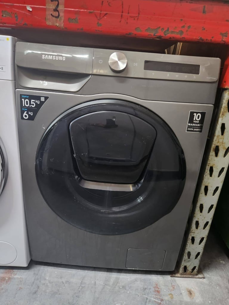 image for  10.5/6 GREY SAMSUNG WASHER DRYER 