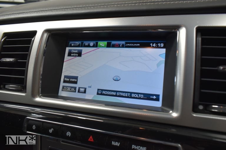 2014 Jaguar XF 3.0d S V6 Portfolio Saloon 4dr Diesel Auto Euro 5 (s/s) (275 ps) Saloon Diesel Aut...