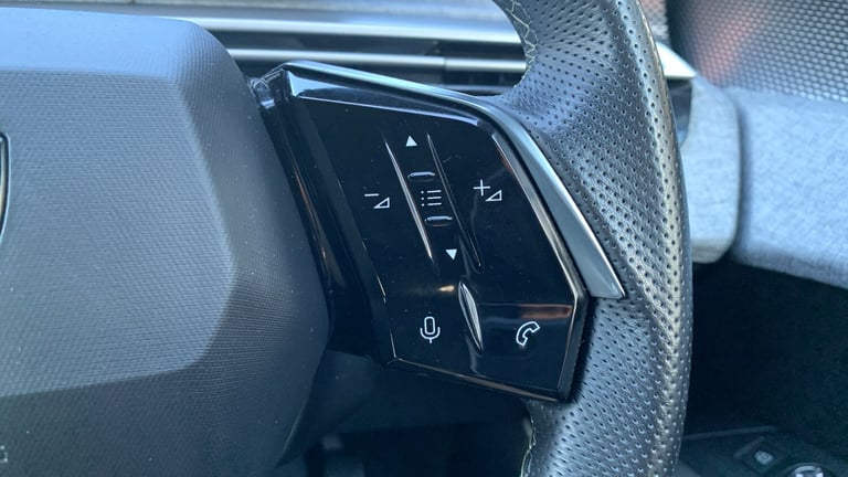 2025 Peugeot 3008 73kWh GT SUV 5dr Electric Auto (210 ps) SUV Electric Automatic