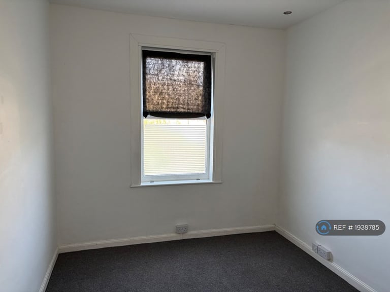 3 bedroom house in Harold Avenue, Westgate-On-Sea, CT8 (3 bed) (#1938785)