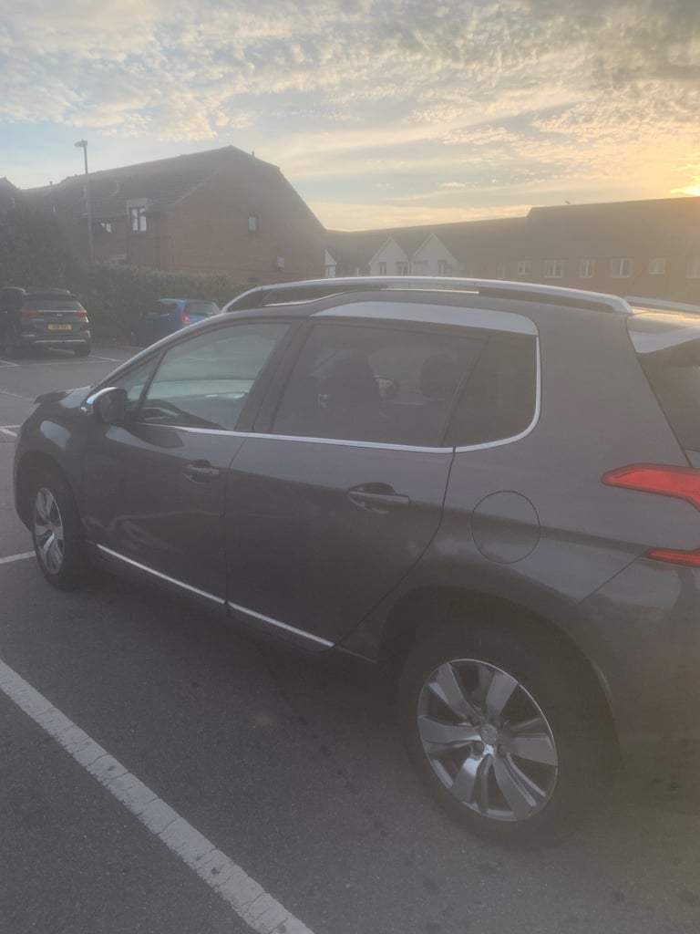 Peugeot, 2008, Hatchback, 2014, Manual, 1199 (cc), 5 doors