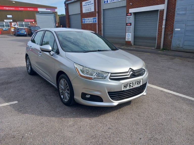 image for 2013 Citroen C4 1.6 HDi 16V VTR+ Hatchback 5dr Diesel Manual Euro 5 (90 ps)