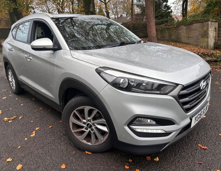  Hyundai TUCSON 2.0 CRDi Blue Drive SE Nav Euro 6 (s/s) 5dr Diesel Manual