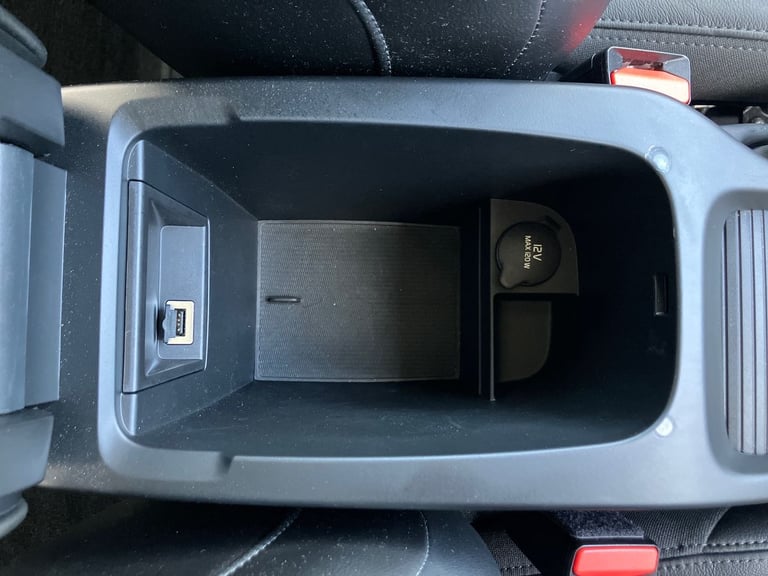 2019 Volvo V40 D3 [4 Cyl 152] Inscription Edition 5dr Geartronic Hatchback DIESEL Automatic