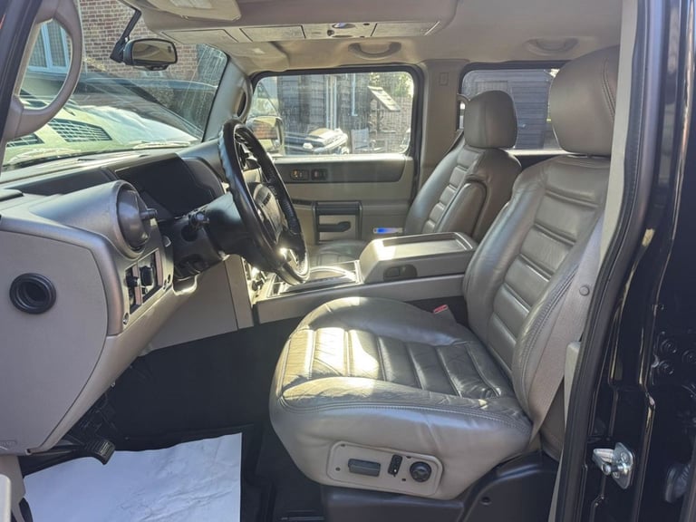 2003 Hummer H2 Hummer H2 6.0  Saloon PETROL Automatic