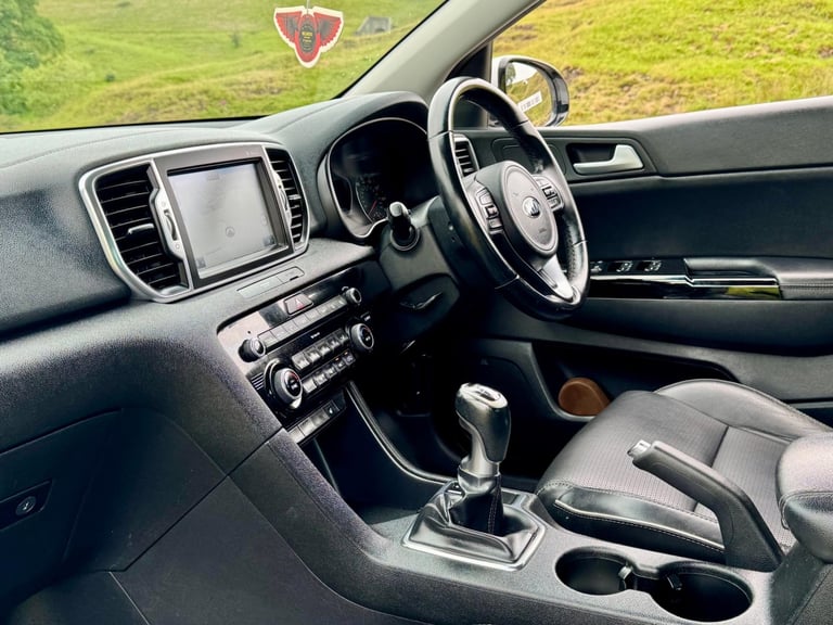 2016 Kia Sportage 1.7 CRDi 3 Euro 6 (s/s) 5dr ESTATE Diesel Manual