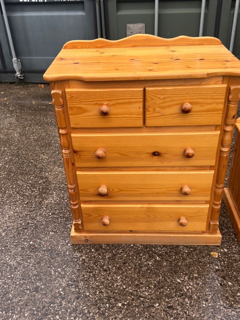 Pine chest of drawers 2 over 3