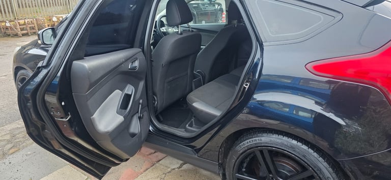 2012 Ford Focus 1.6 TDCi 115 Edge 5dr HATCHBACK Diesel Manual