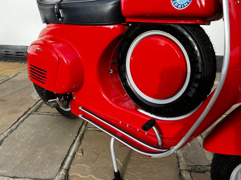 1967 VESPA SS90