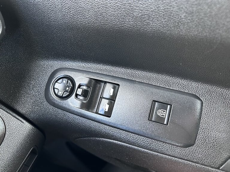 2019 Vauxhall Combo Life Turbo Design MPV Petrol Manual