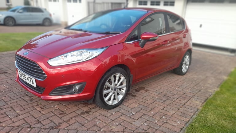 Ford FIESTA Titanium 1.0 ecoboost, 2015, 5dr manual, FSH, MOT 21/7/26,£20 Road tax, High spec car