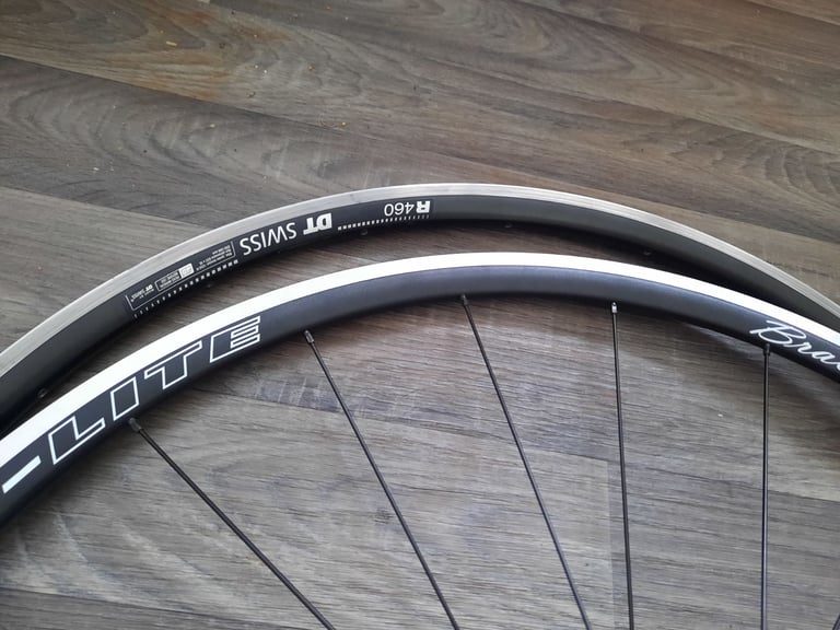 700c Road bike front wheel Pro Lite / DT Swiss. New for road bike